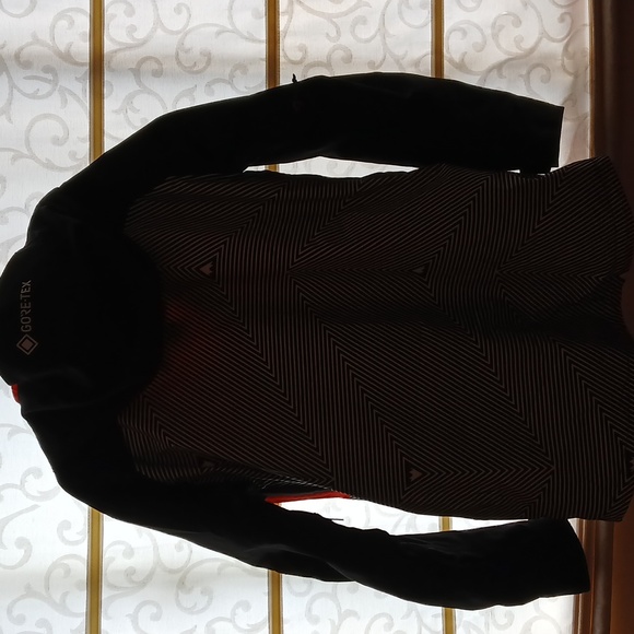 Medium mens or women's winter jacket. - Picture 2 of 2